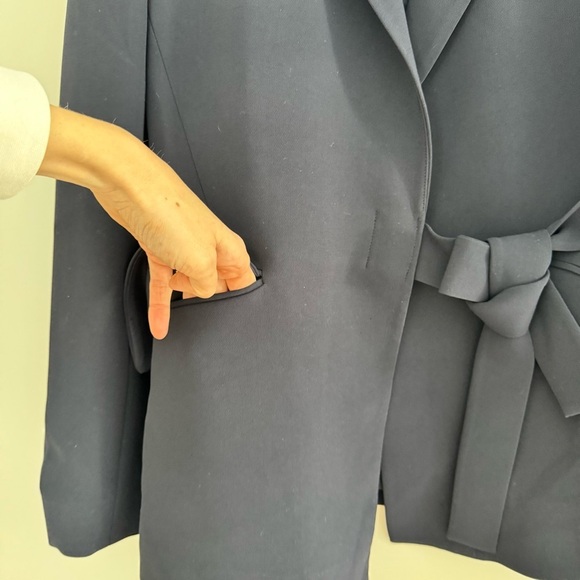 THEORY Classic Blazer With Tie Closure NIBEL ADMIRAL CREPE 0 - Picture 7 of 13